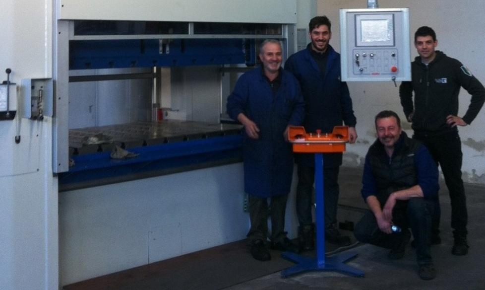 Una nuova pressa da 400 tonnellate