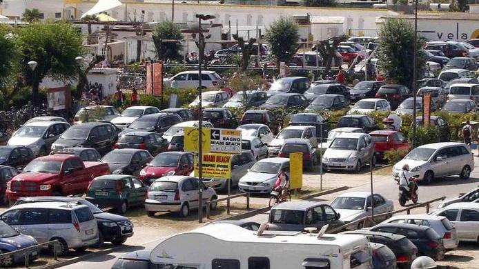 Sosta a pagamento Continua la polemica