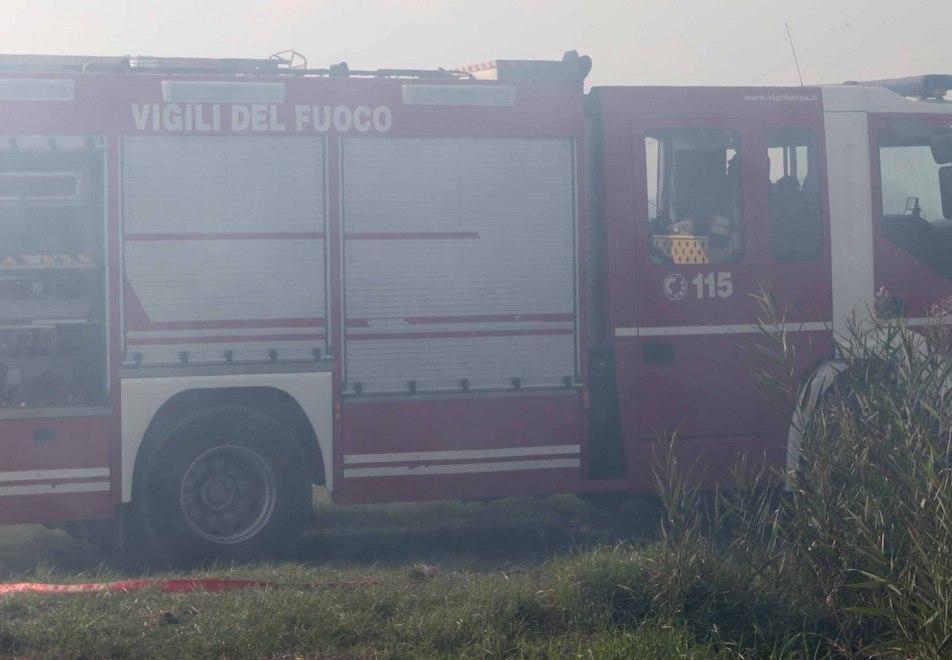 A fuoco 500 rotoballe: indagano i carabinieri 