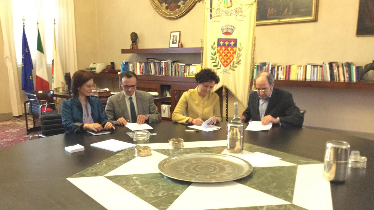 La firma dell'accordo tra Comune di Prato, Pin, Istituto Confucio