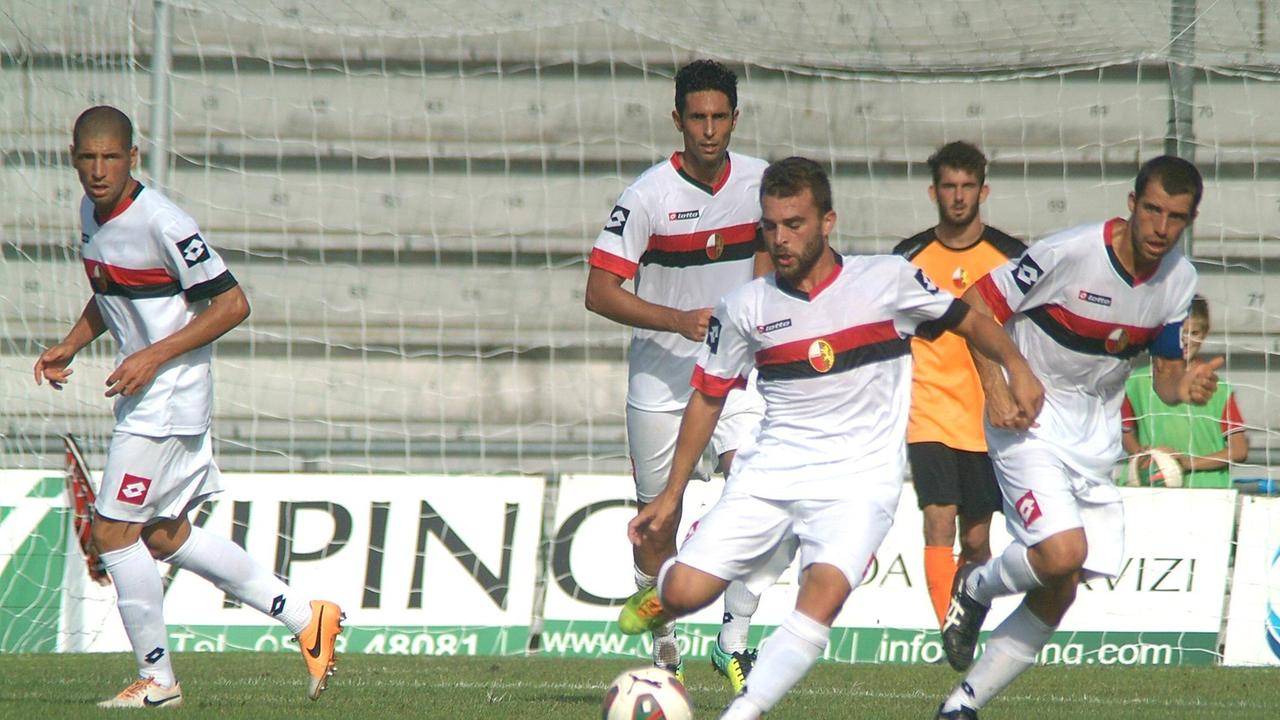 Rossoneri imbattuti da 28 anni in campionato allo stadio dei Marmi di Carrara
