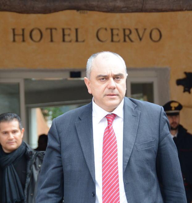 Hotel 5 stelle con abusi sigilli per 37 ville e suite 