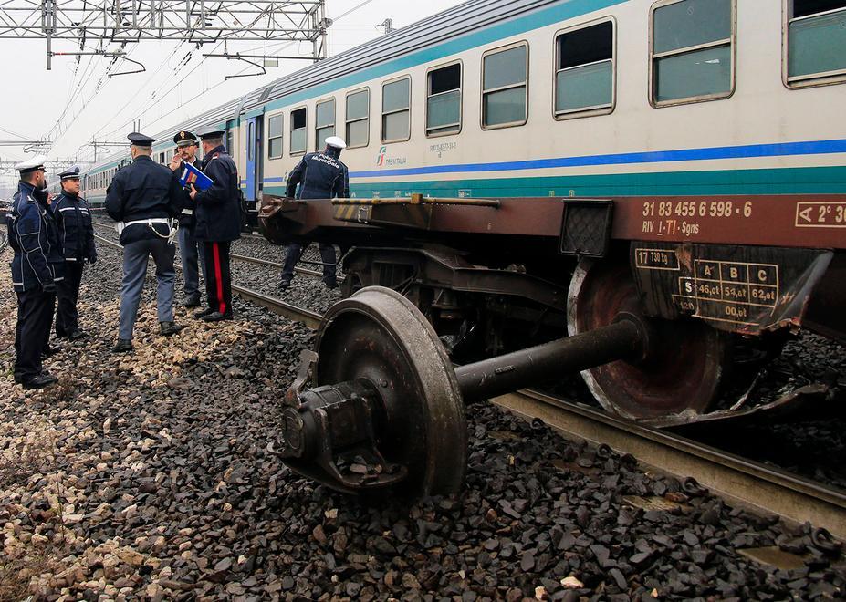 Treni deragliati, indagine del Ministero 
