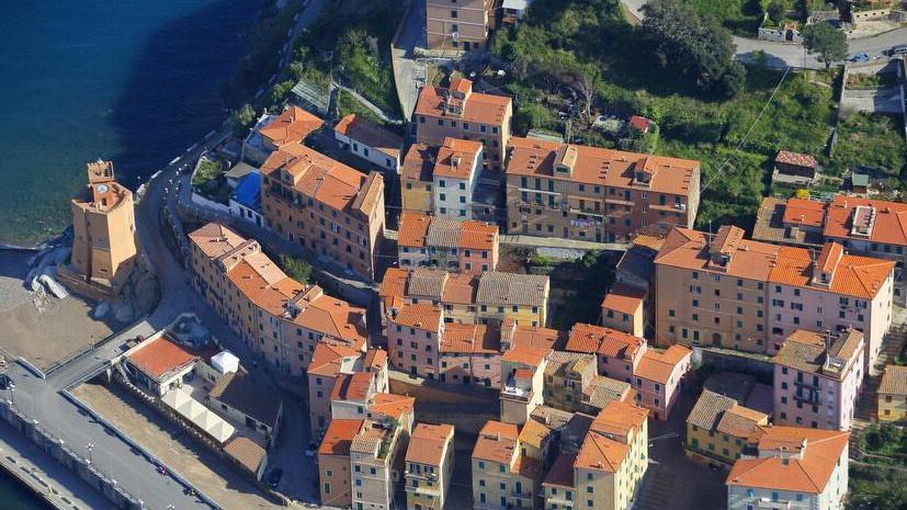 Una veduta di Rio Marina dall'alto