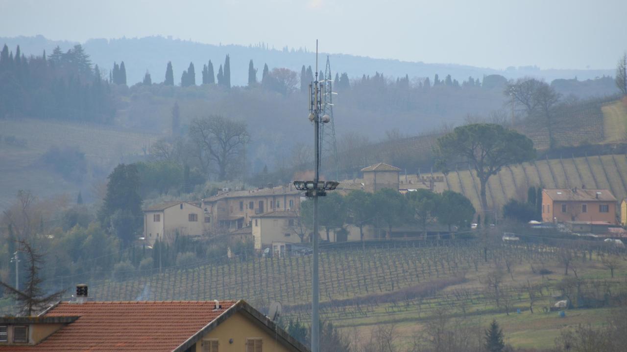 Uno dei ripetitori a Certaldo