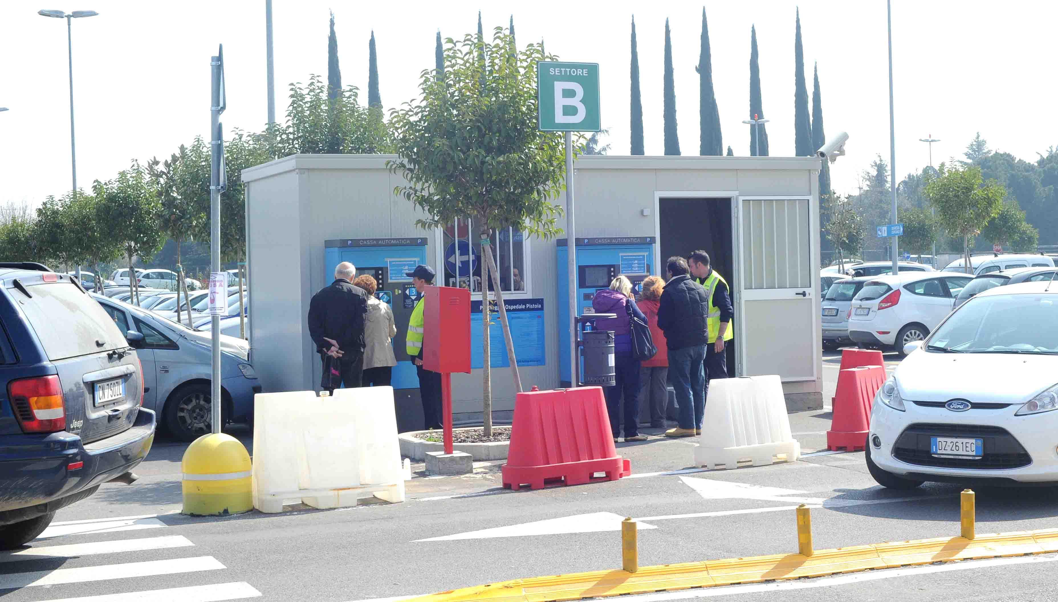 Parcheggi dei nuovi ospedali, si torna a trattare sulle tariffe 