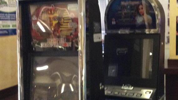 Ladri nel bar scoperti dai vicini riescono a fuggire con 4.000 euro