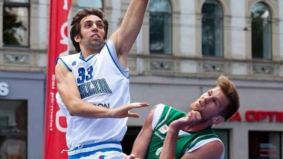 La Despar 4 Torri sorride Giovanni Agusto azzurro 3x3