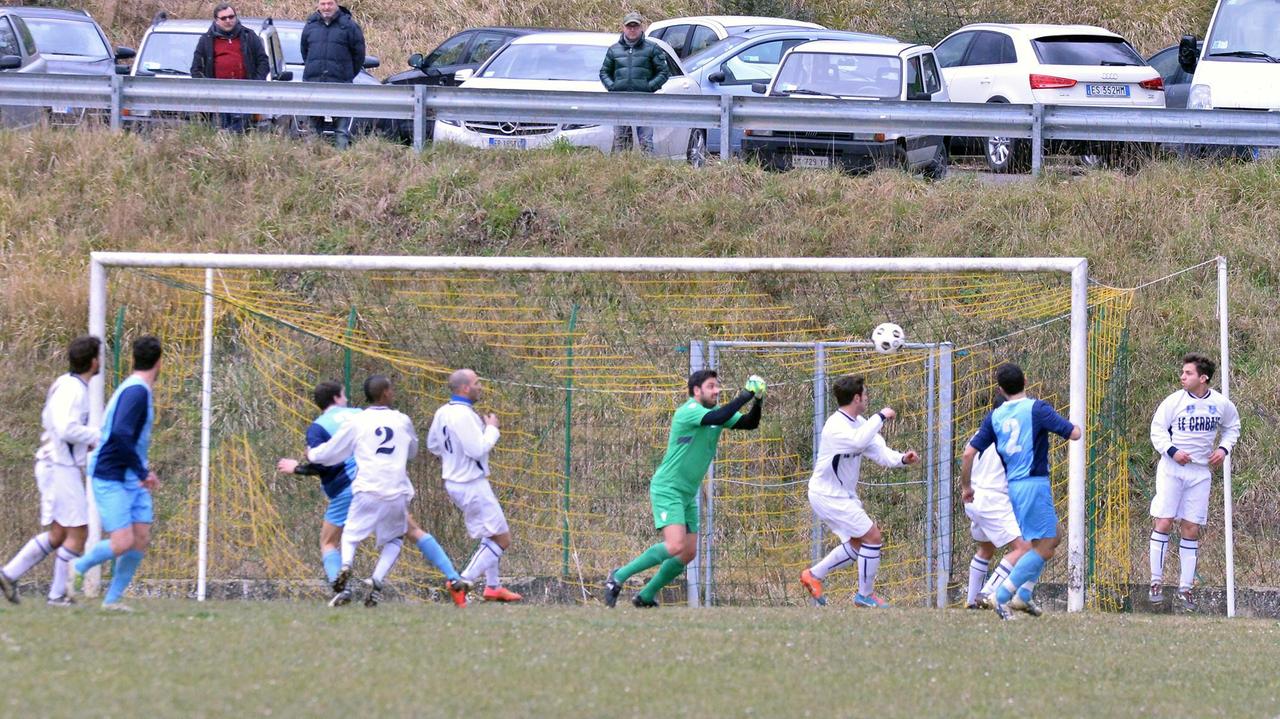 Un'azione del match tra Ferruzza e Le Cerbaie (foto agenzia Carlo Sestini)