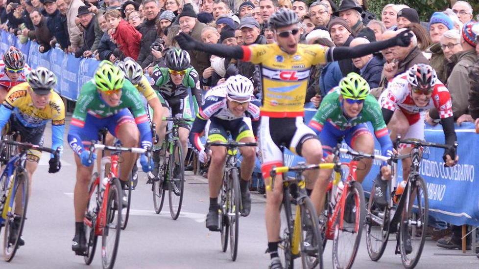 Trionfo in volata di Thomas Pinaglia