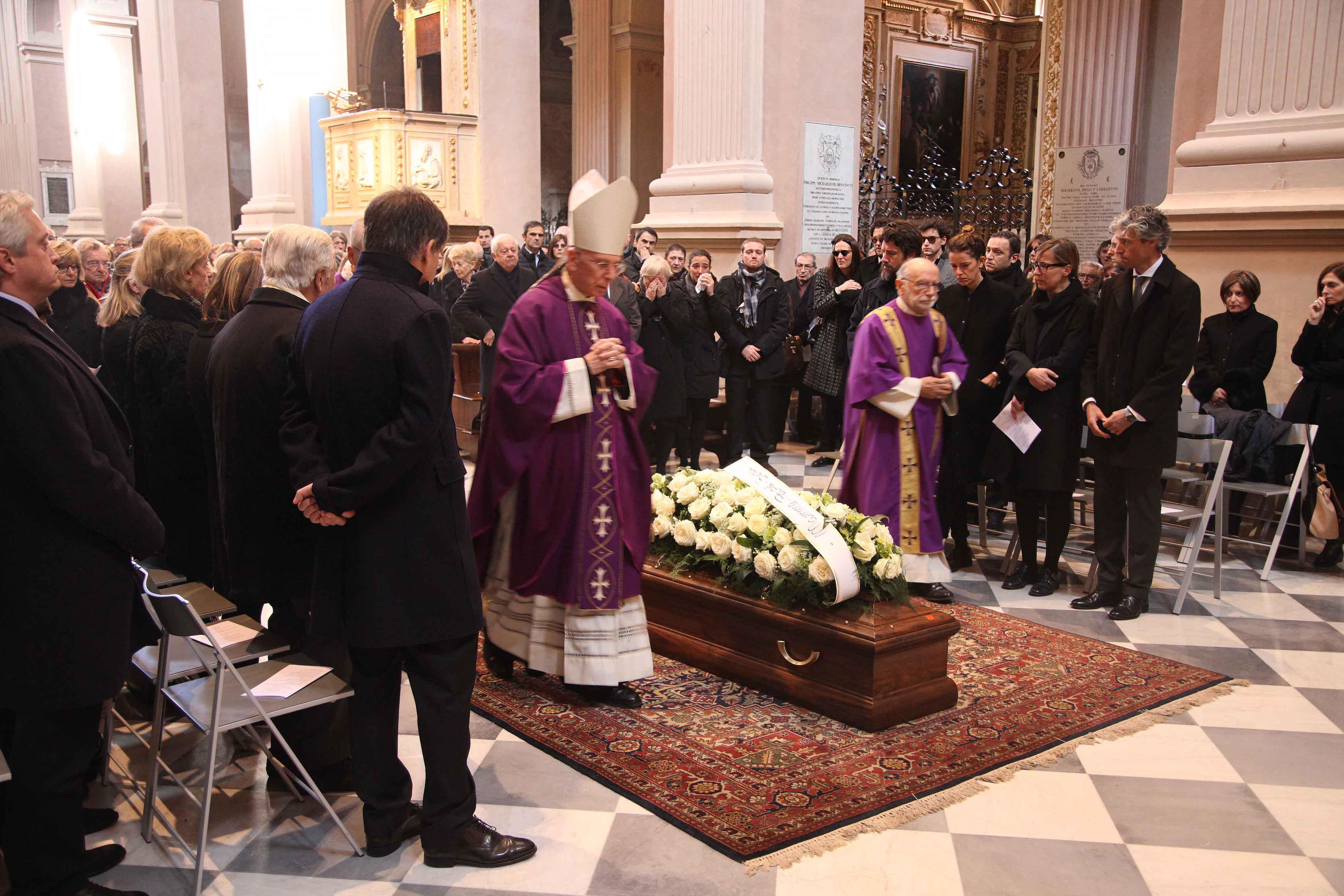 Duomo Gremito E Tante Lacrime Per L addio A Marco Gazzetta Di Reggio