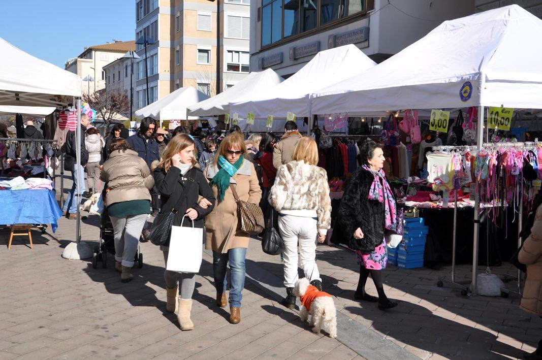 I gazeno in corso Matteotti per lo Sbaracco