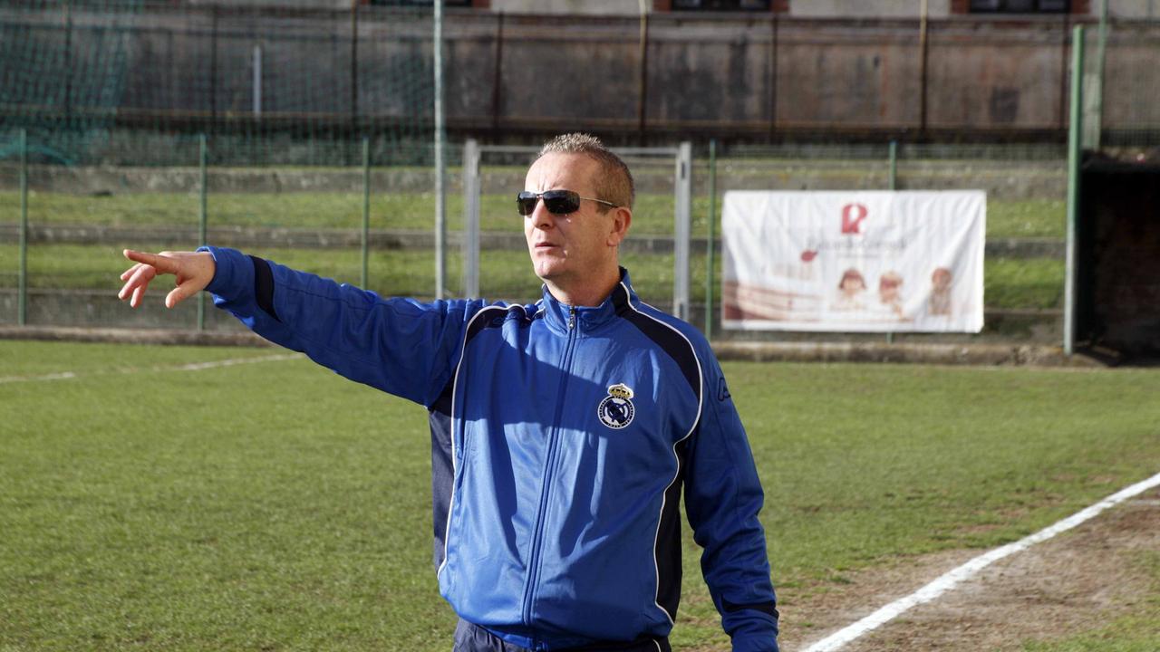 L'allenatore del Real Forte Querceta Maurizio Cerasa