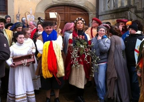 La pioggia non ferma la Festa della polentina a Vernio