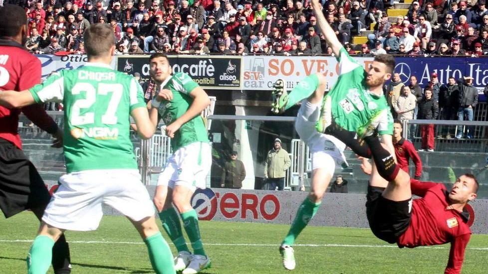 Catania, arriva l’ennesimo harakiri