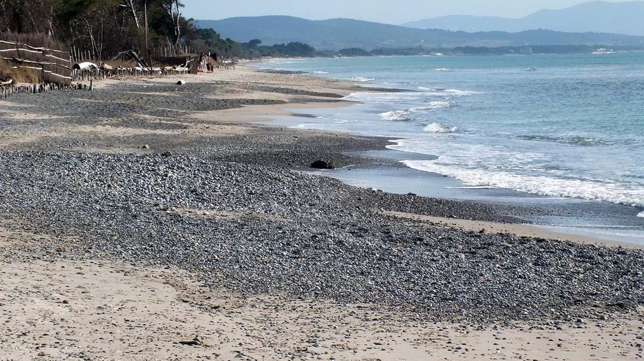 Sassi sulla spiaggia in Costa Est (foto PaBar)