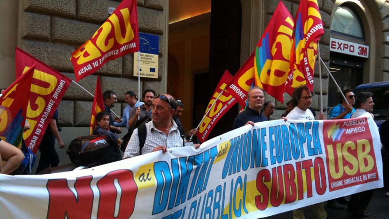 Una manifestazione dei sindacati di base