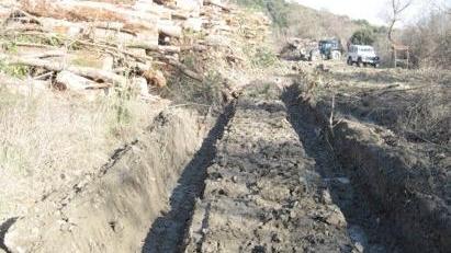 Scempio sul fiume Ente: scatta la denuncia
