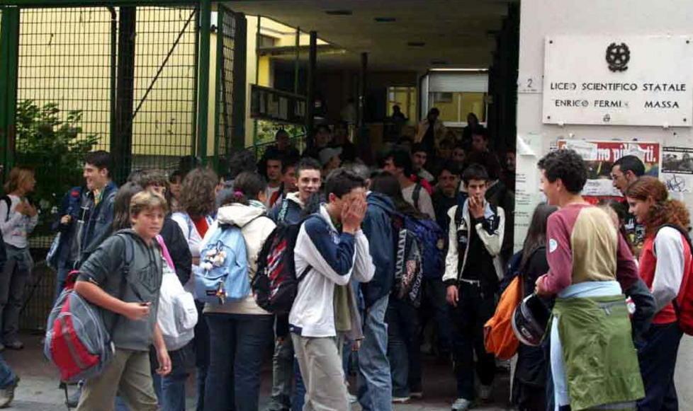  Giovani e ricerca: il liceo Fermi di Massa al Cern di Ginevra 