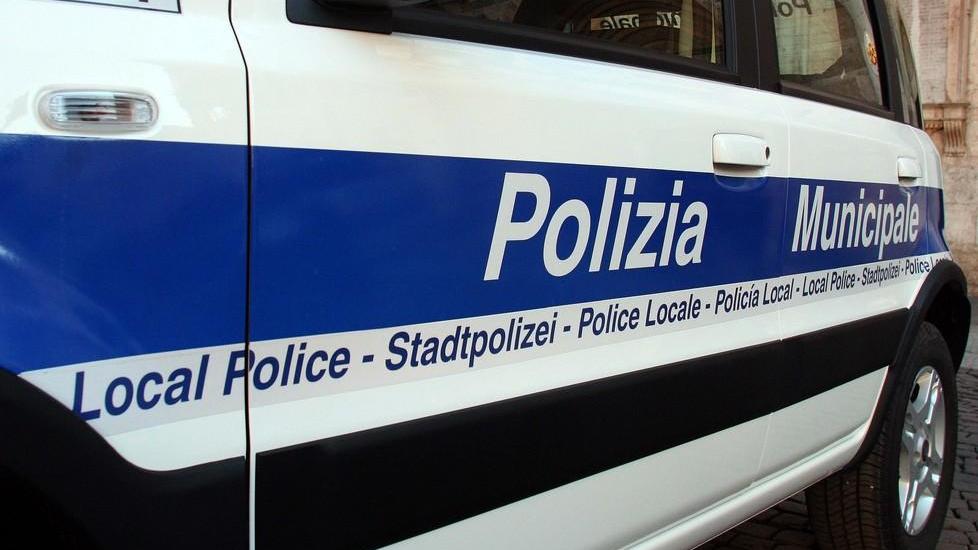 Vende alcolici fuori orario Multe per 18mila euro