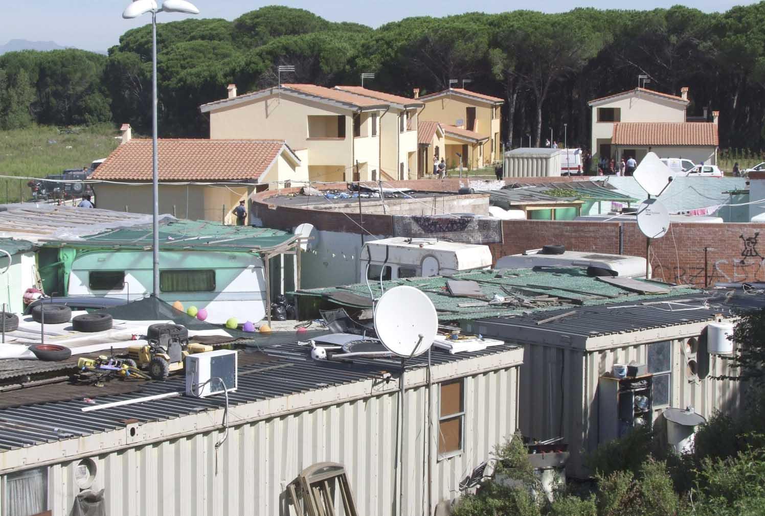 Il campo nomadi di Coltano