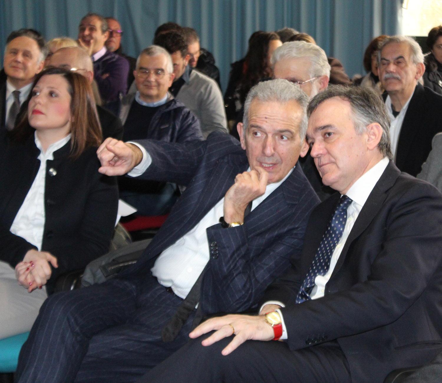 Franco Donati presidente Associazione  conciatori Assoconciatori e il presidente della Regione Toscana  Enrico Rossi