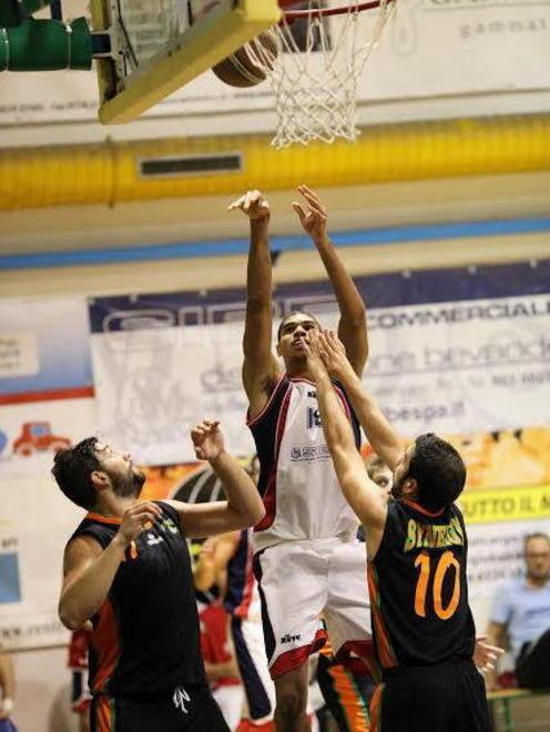 Basket, i Dragons vanno a Montale 
