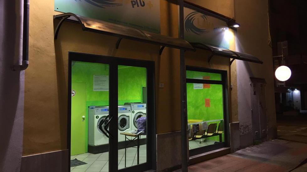 Ladri maldestri, blitz fallito in lavanderia