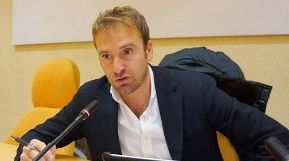 Nei condomini grandi bidoni, pattumiere areate e sacchi