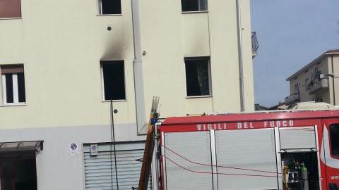 I vigili del fuoco in via San Francesco