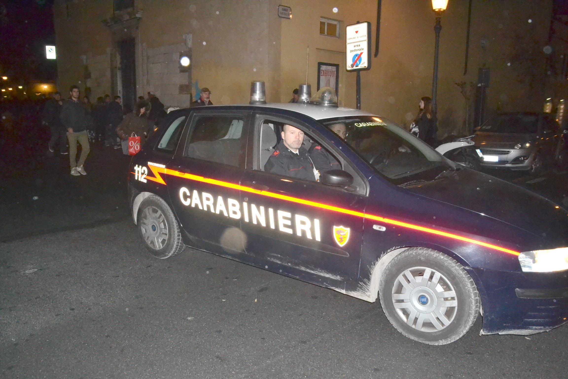 Un servizio notturno dei carabinieri