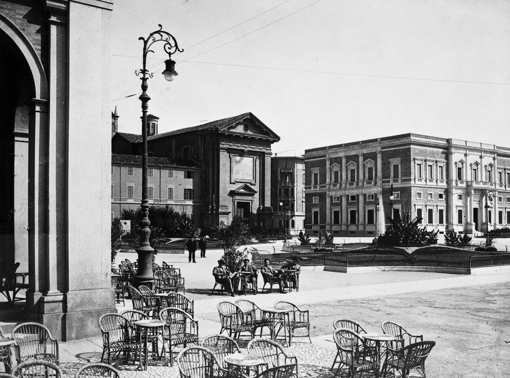 La storia e la cultura della vecchia Reggio Emilia nelle foto di Renzo