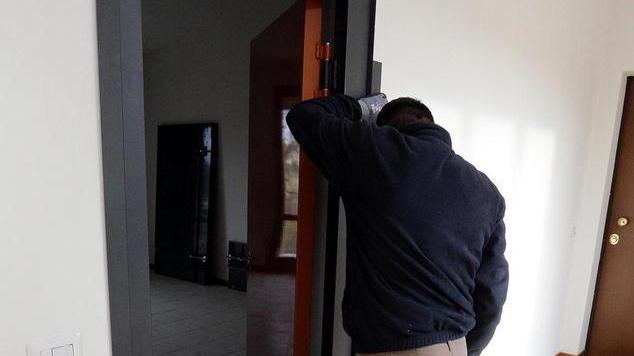 Doppio blitz per occupare le case popolari a Empoli