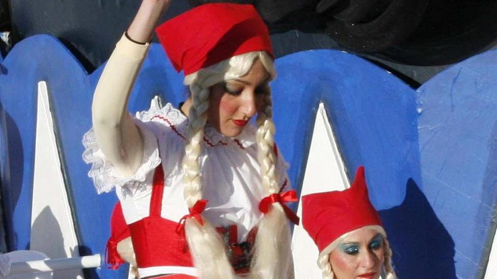In piazza Campioni bis di CarnevalBacco