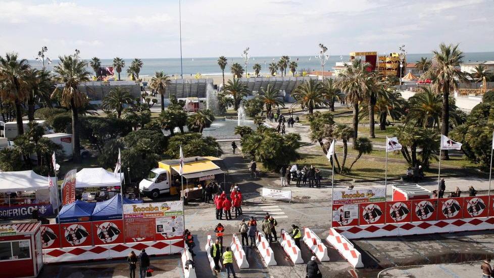 Sulla stampa internazionale Italia fa rima con Viareggio
