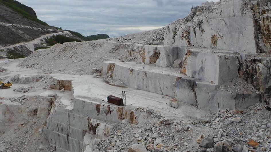 Tassa marmi, a maggio in 15 dal gip