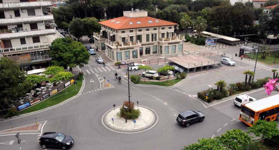 Fermato con un coltello va in ospedale poi sparisce 