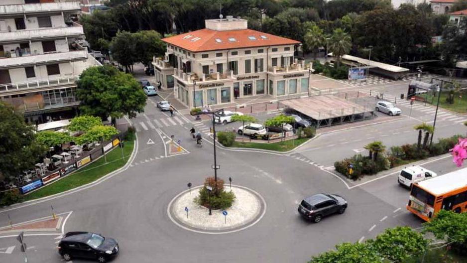 Fermato con un coltello va in ospedale poi sparisce
