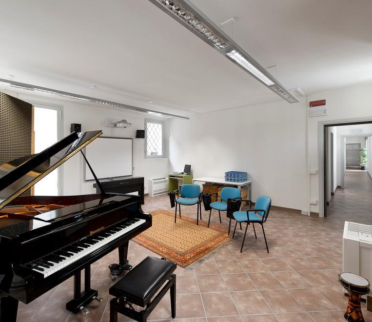 E domani si replica al Comunale con la Rossini e gli allievi della soprano