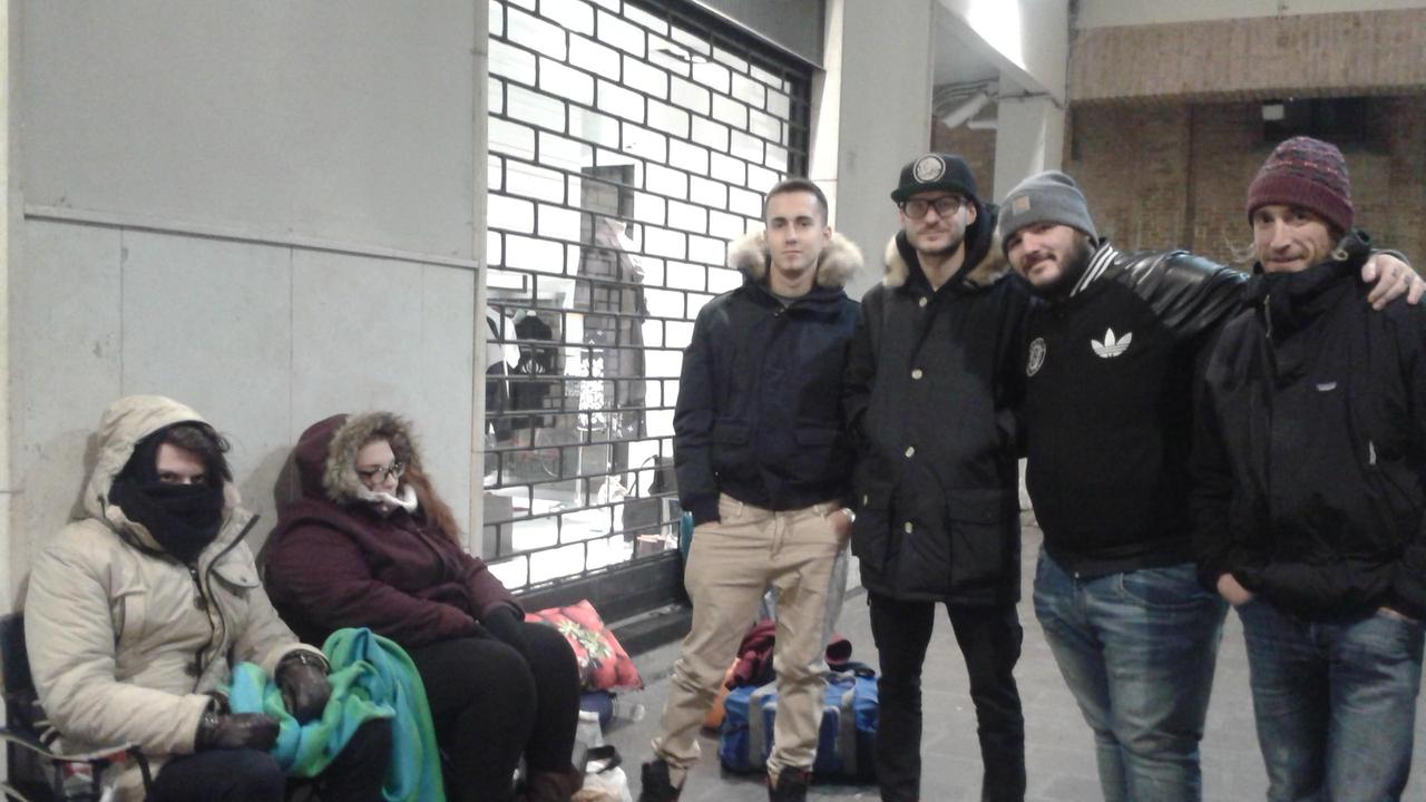 In fila al freddo alla conquista delle Yeezy