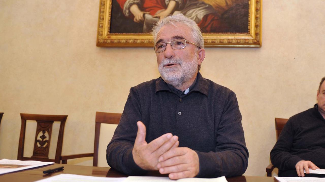 Il vescovo di Grosseto Rodolfo Cetoloni
