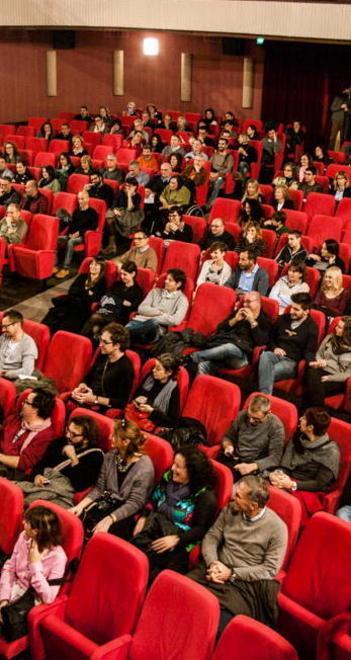 50 sfumature... di flop Una sola sera sold out per il film scandalo 