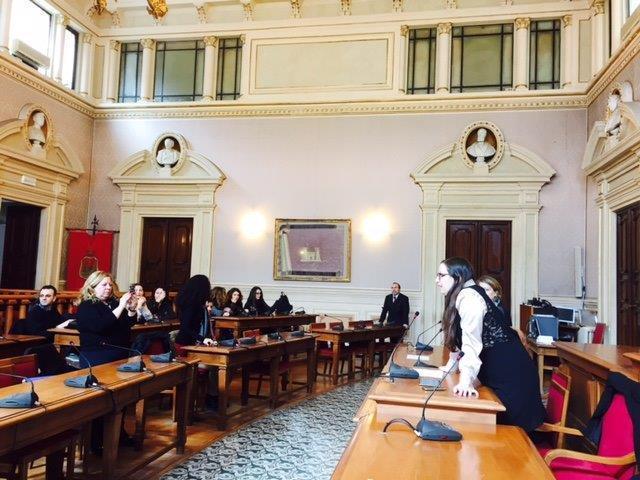Il vicesindaco Stella Sorgente incontra la delegazione degli studenti