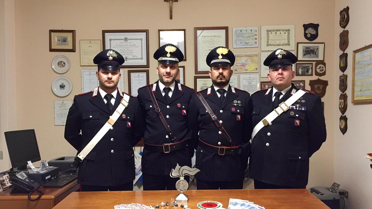 Lo stupefacente posto sotto sequestro dai carabinieri di Santa Croce