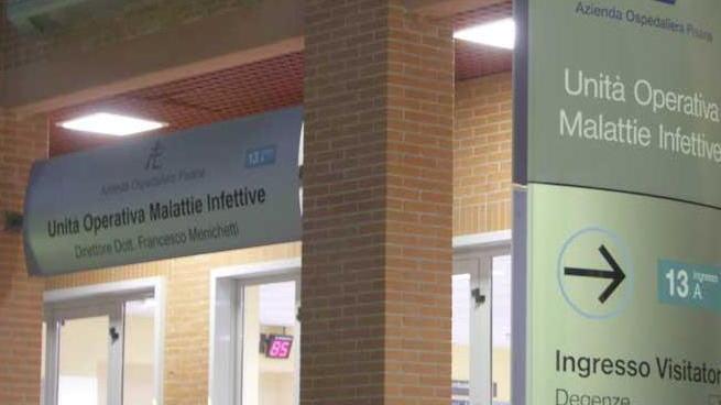 Dipendente della Piaggio in ospedale per meningite