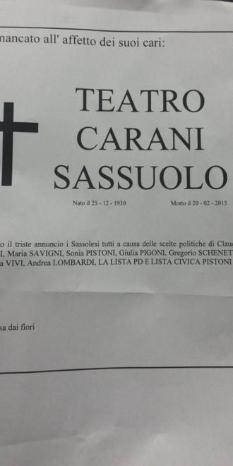 E la lista civica mostra l’epigrafe del Carani: «Il teatro è morto»