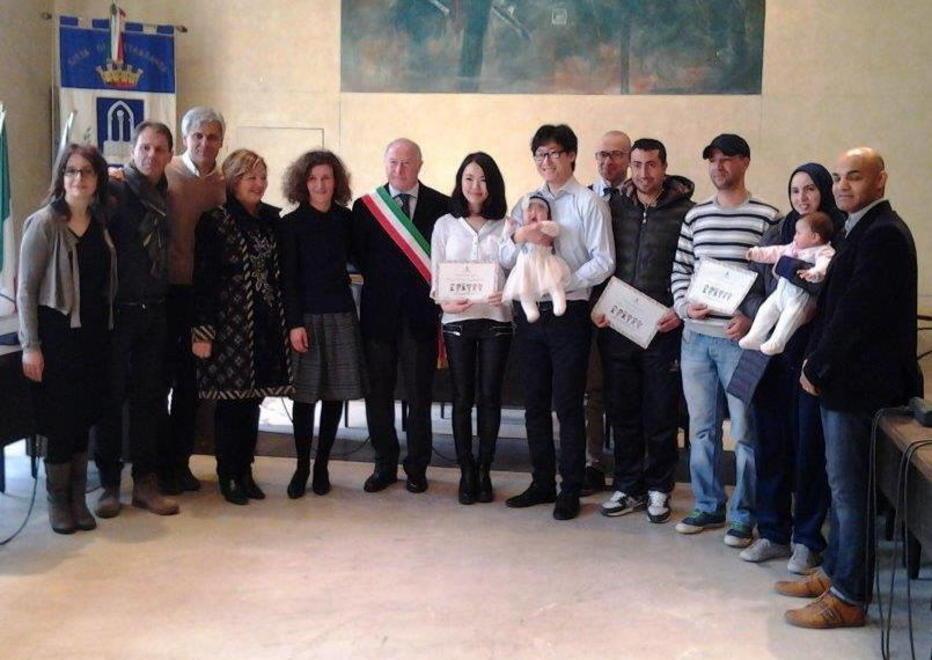 Cittadinanza onoraria ai figli degli stranieri