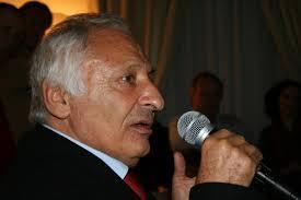 L'autore Mogol arriva a Carrara sabato sera