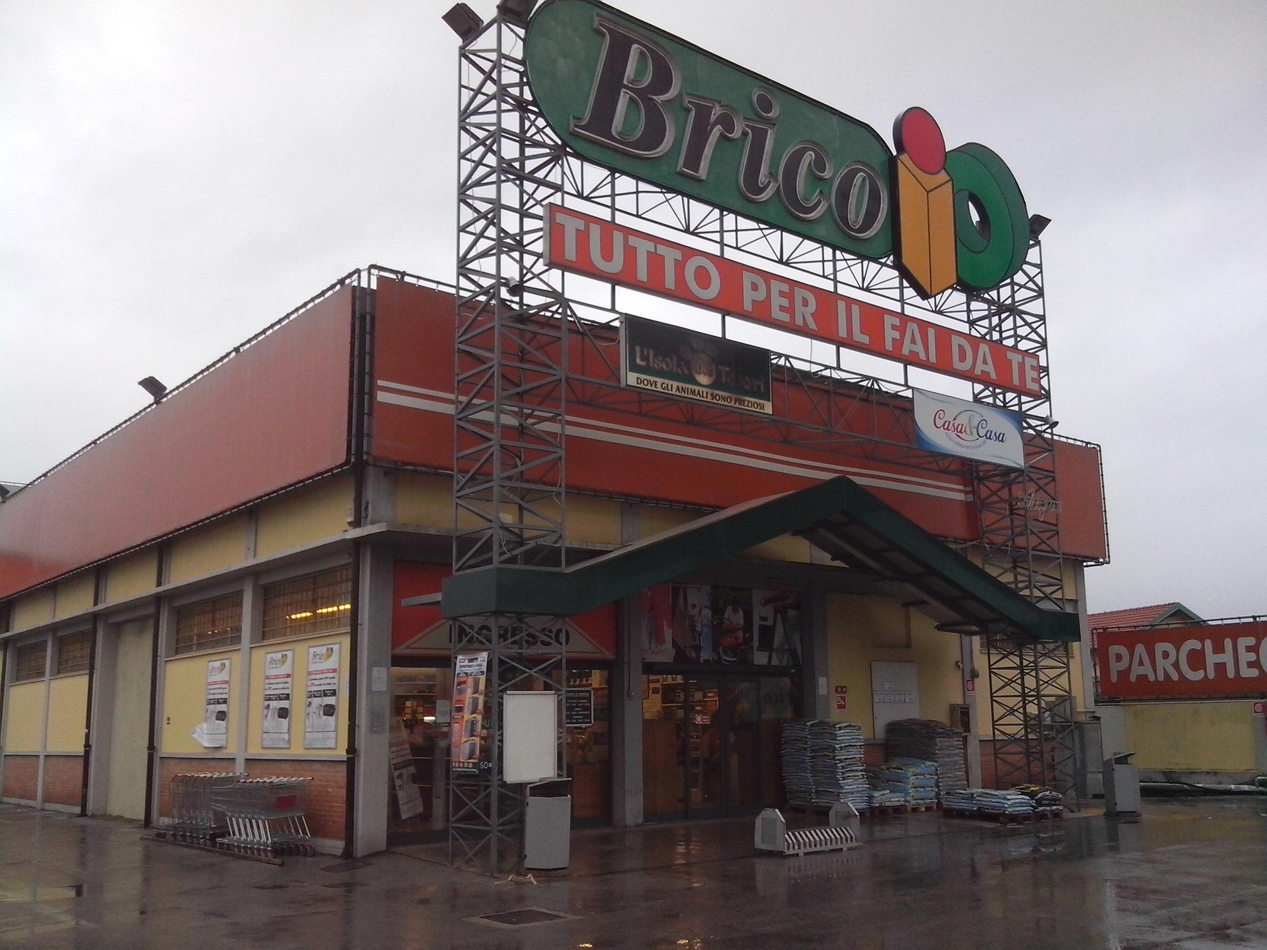 Il punto vendita Brico Io di via di Montramito a Viareggio