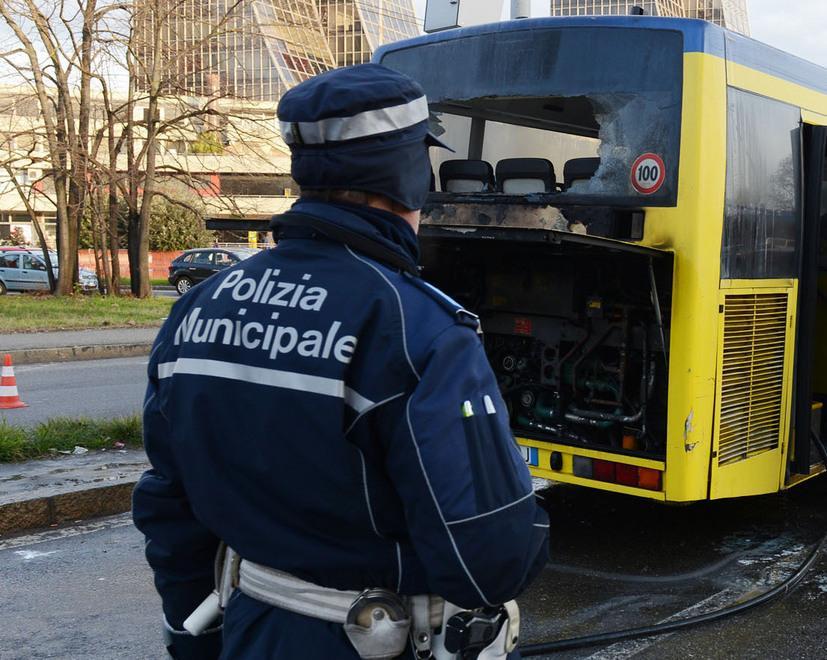 Sale sui bus l’agente anti-violenti 